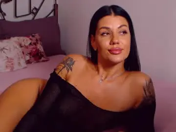 Chaturbate Watch Live Sex Cams of yvonneeverlee