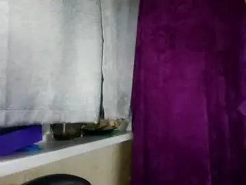 Chaturbate Free Porn Cam of hotmamaqueen234