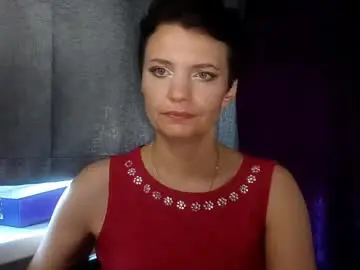 Chaturbate Free Live Porn of hotmamaqueen234