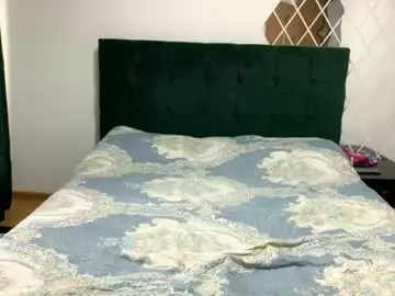 Chaturbate Live Sex Cam of sexyycouple22