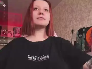 Chaturbate Live Sex Cam of daniredheadevil
