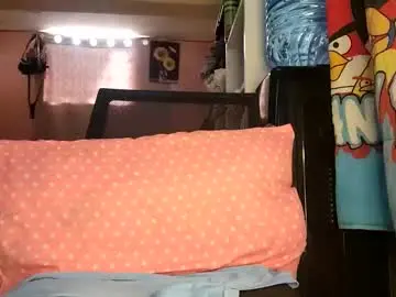 Chaturbate Free Porn Cam of petite_loverr