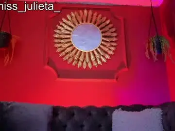 Chaturbate Live Sex of julieta_russell