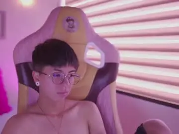 Chaturbate Watch Live Sex Cams of tommy_blue1