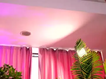 Chaturbate Adult Webcams of lalaroze