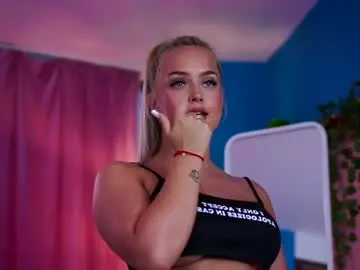 Chaturbate Sex Chat of elyssawetxx