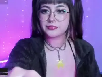 Chaturbate Live Sex Cam of hallucigenia_sparza