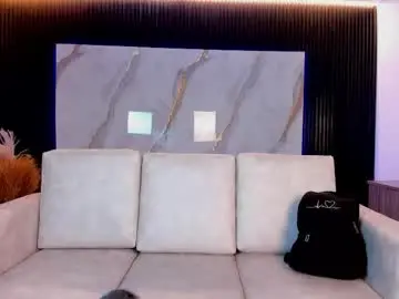 Chaturbate Sex Cam of lea_rousse_