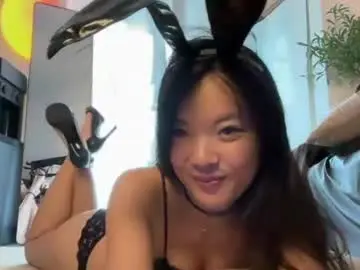 Chaturbate Adult Video Chat of lunalovesuuuuu