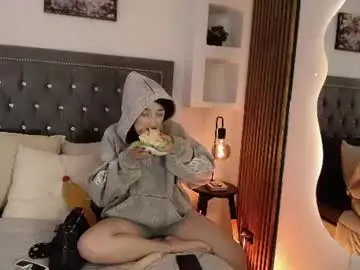 Chaturbate Best live sex cam show of cherry_swain