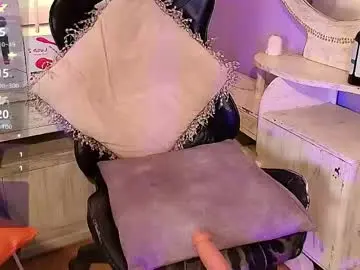 Chaturbate Live Sex Cam of milan_sweetie