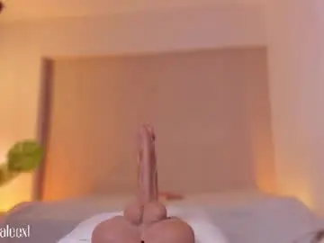 Chaturbate Live Sex Cam of hanna_lee02