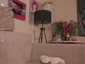 Chaturbate Live Sex Cam of danielleschurg