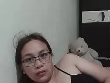 Chaturbate Nude Webcam of misschantal24