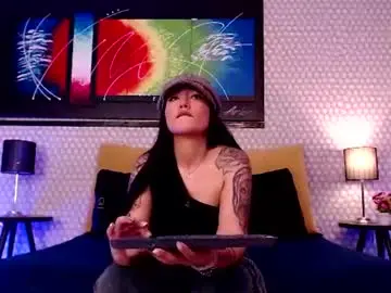 Chaturbate Free Live Porn of penelopee_28