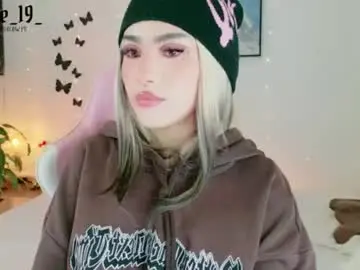 Chaturbate Live Sex of cuteezoe
