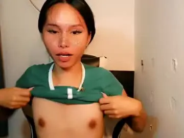 Chaturbate Live Sex Cam of sexy_shanee