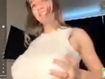 Chaturbate Sex Cam of sharitaklemme
