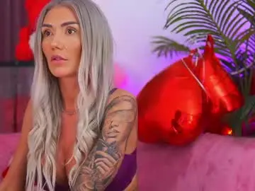 Chaturbate Live Sex Cam of therealfallingangel