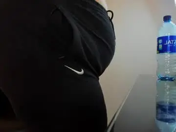 Chaturbate Live Sex Cam of niickyjones