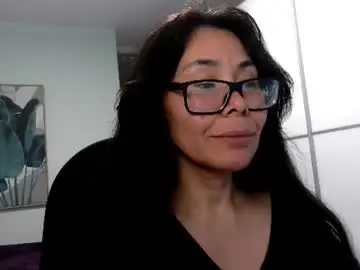 Chaturbate Watch Live Sex Cams of elaramuse_