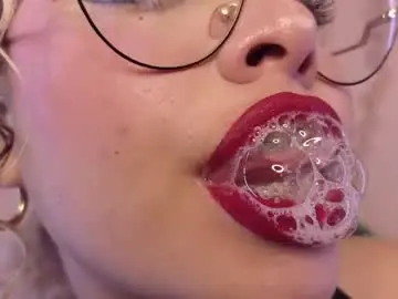 Chaturbate Live Sex Cam of haelycute