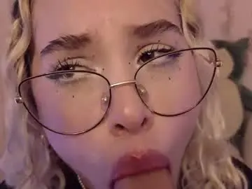 Chaturbate Sex Cam of haelycute
