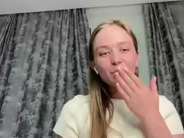 Chaturbate Live Sex Cam of leona_grand