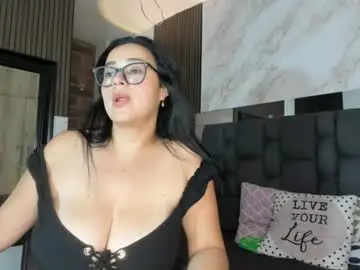 Chaturbate Live Sex Cam of ava__addams__