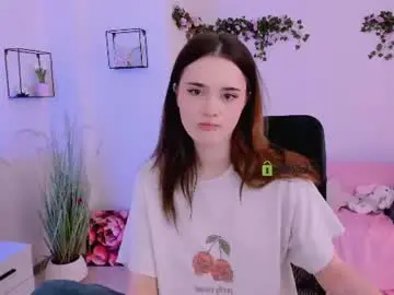 Chaturbate Live Sex Cam of liana_kisses