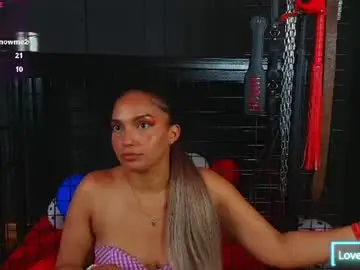 Chaturbate Live Sex Cam of brianna_pratt