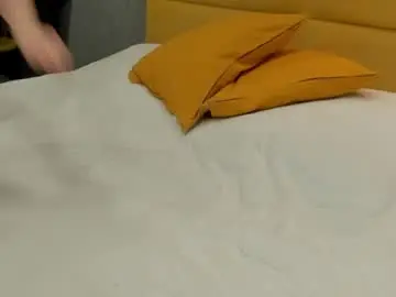 Chaturbate Free Live Porn of miymiy1