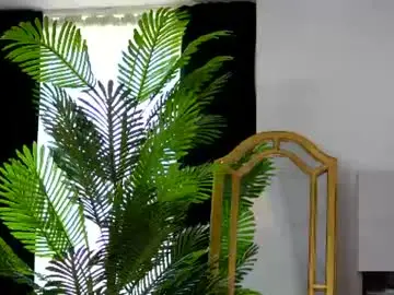 Chaturbate Live Sex Cam of zenyanoir