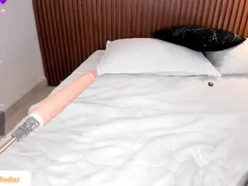 Chaturbate Nude Webcam of _mishelle