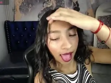 Chaturbate Sex Chat of adarasuri_v