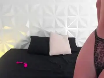 Chaturbate Live Porn of danna_martinez1