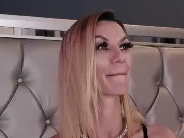 Chaturbate Live Sex Cam of mayahales