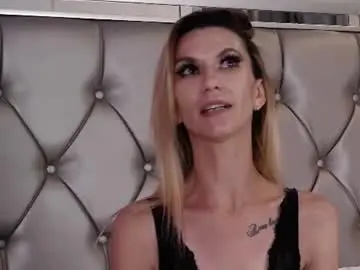 Chaturbate Live Sex Cam of mayahales
