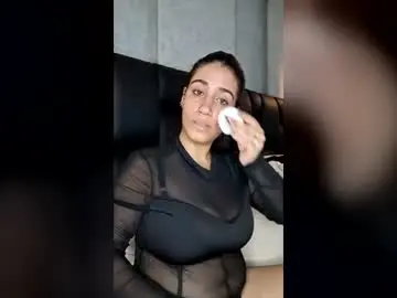 Chaturbate Live Sex Cam of samantha_hotly