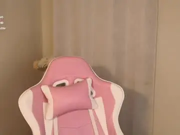 Chaturbate Live Sex Cam of shkendall