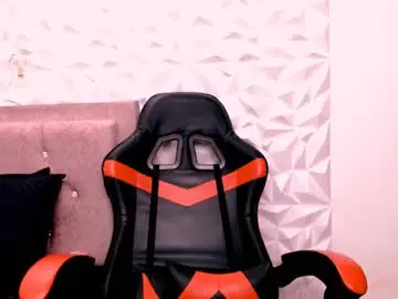 Chaturbate Adult Video Chat of carolinelover_35