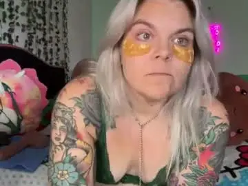 Chaturbate Sex Cam of cherryb0mbb0mb