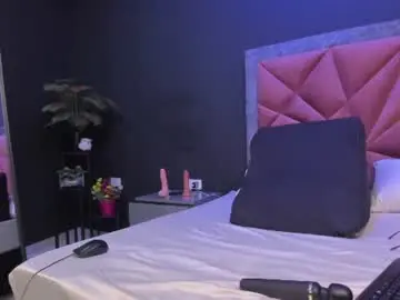 Chaturbate Sex Cam of mia_milff