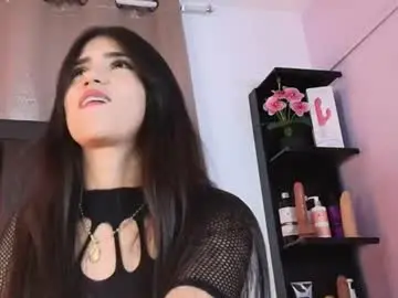 Chaturbate Best live sex cam show of sararoy_