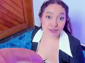 Chaturbate Live Sex Cam of emily__harper_