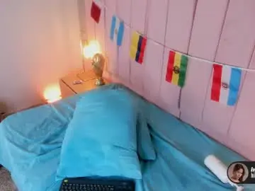 Chaturbate Best live sex cam show of hillarycollins