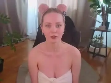 Chaturbate Live Sex Cam of quennacindy