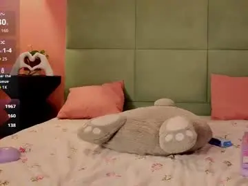 Chaturbate Live Sex Cam of bella_stewarttt