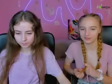 Chaturbate Watch Live Sex Cams of rebecca_smile_