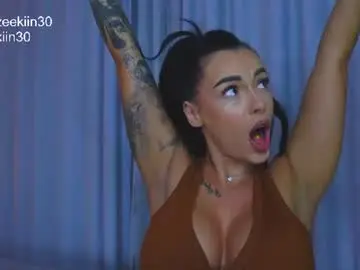 Chaturbate Adult Webcams of iammazeekiin30